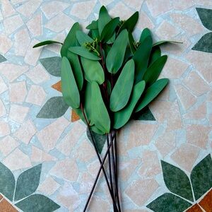 Artificial Eucalyptus Leaves